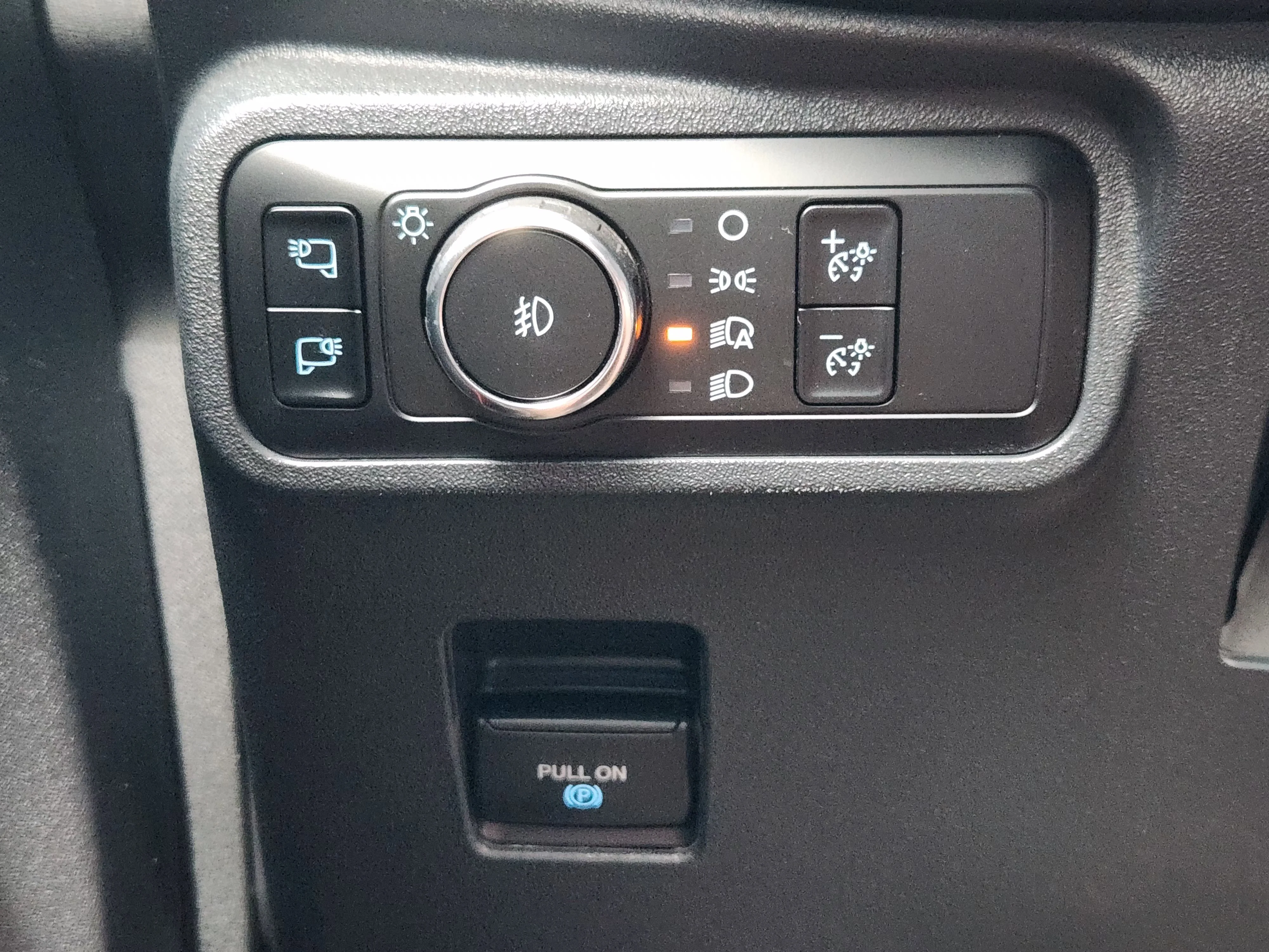 Used 2023  Ford Raptor image 22