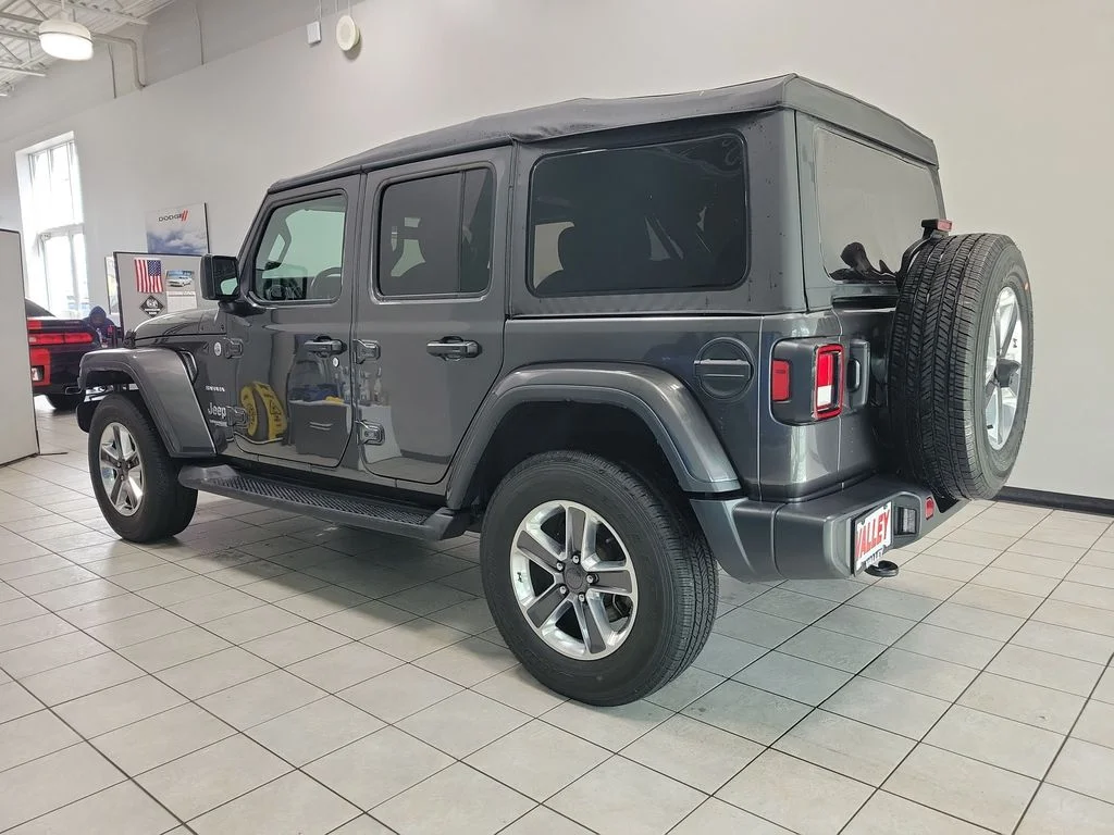 Certified Used 2022 Gray Jeep Unlimited Sahara image 7