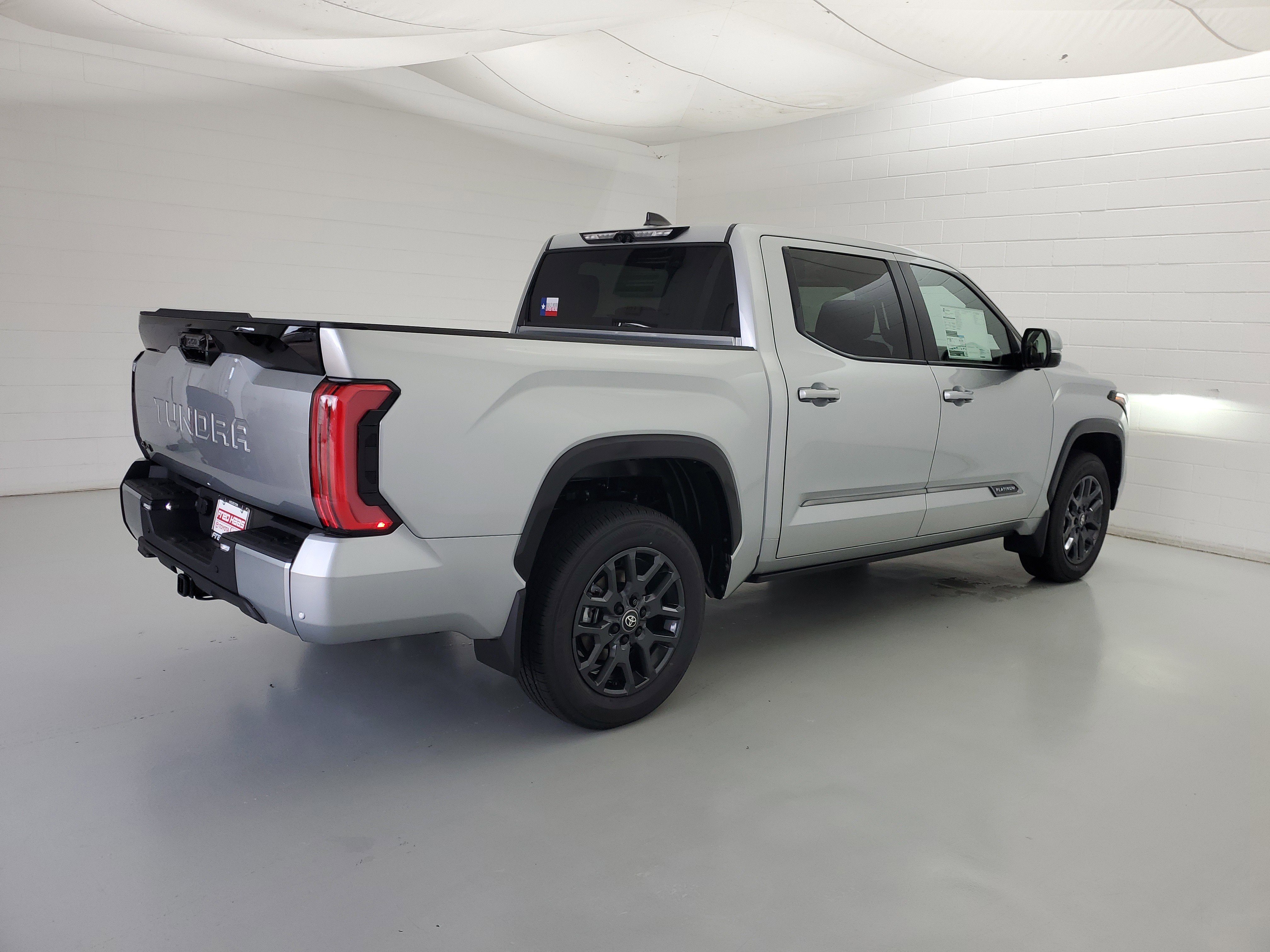 New 2026 Celestial Silver Metallic Toyota  Platinum image 5