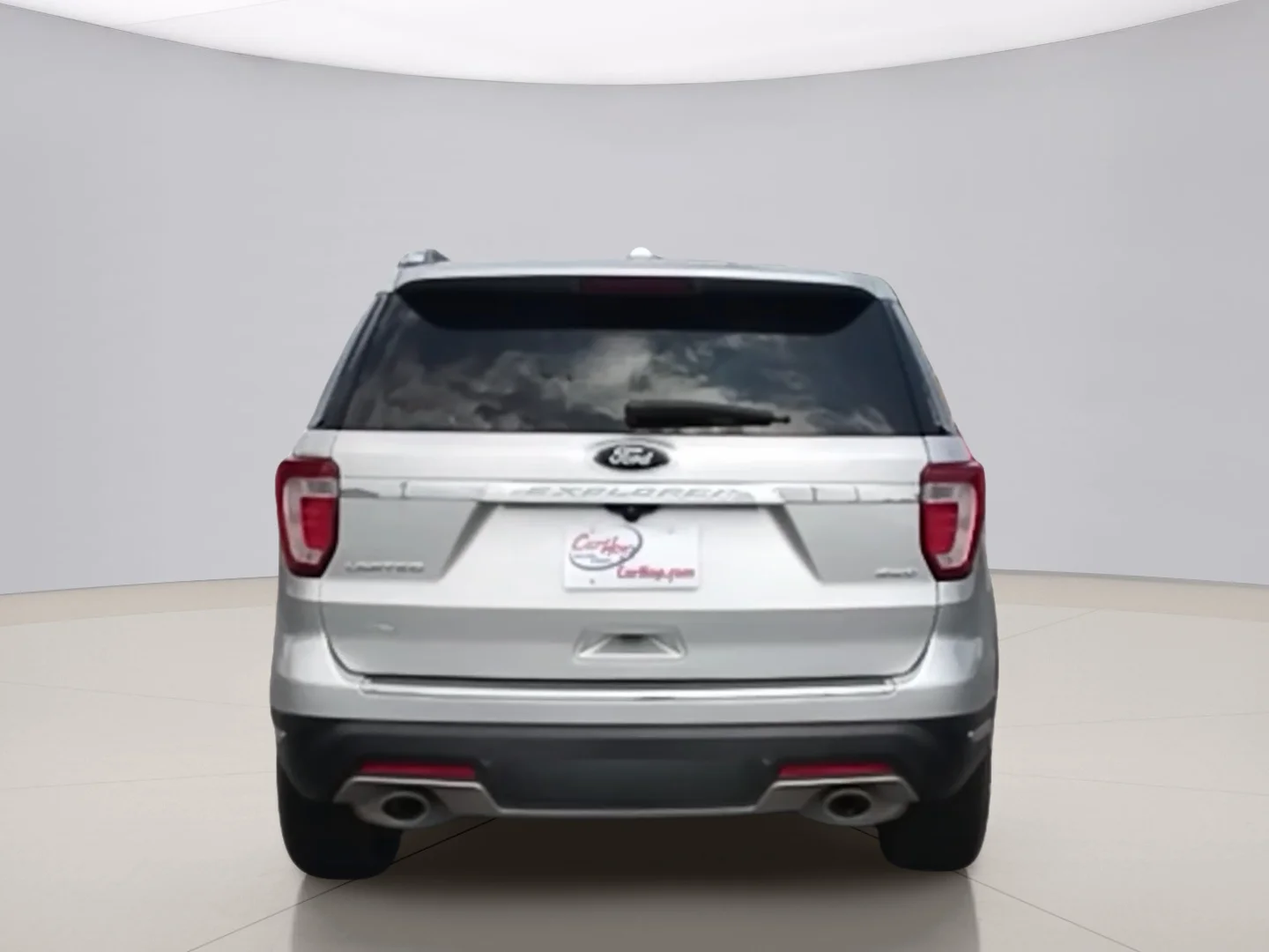 Used 2019 Silver Ford LIMITED image 4