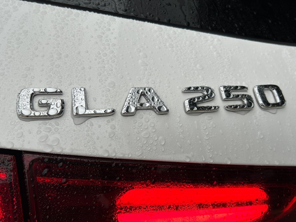 New 2026 Polar White Mercedes-Benz GLA 250 image 65