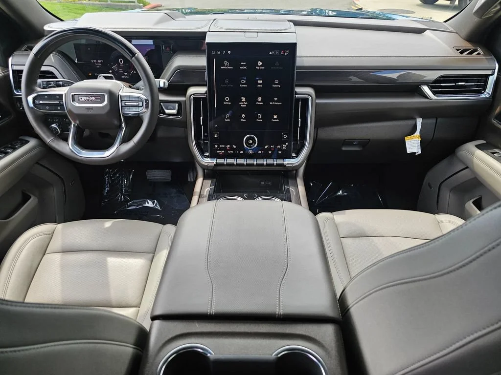Used 2025 Downpour Metallic GMC Elevation image 20