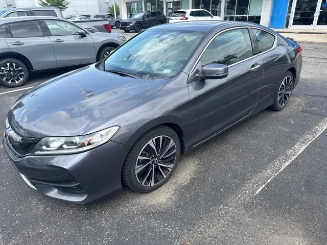Used 2017 Gray Honda EX-L image 1
