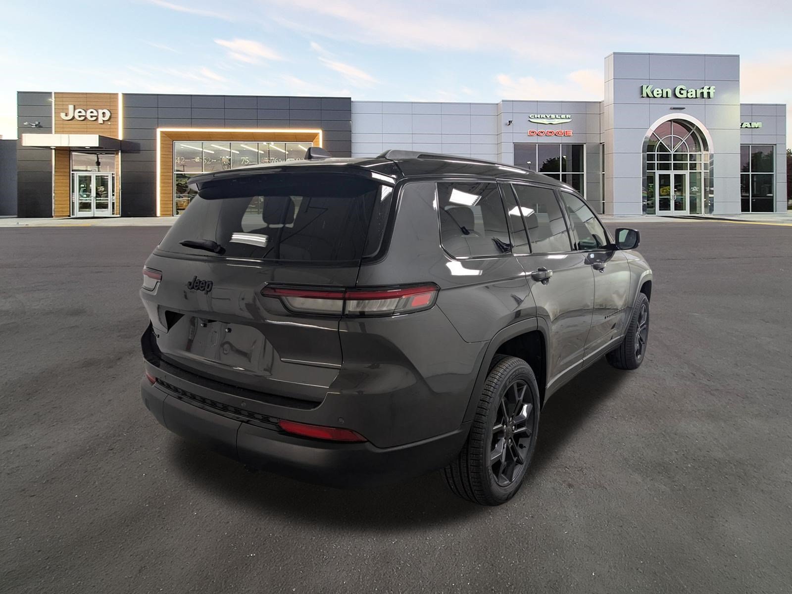 New 2025 Baltic Gray Metallic Clear-Coat Exterior Paint Jeep Limited image 4