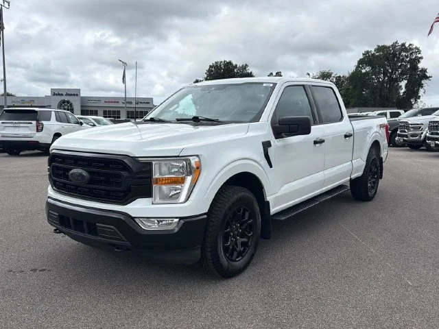 Used 2022 White Ford  image 1