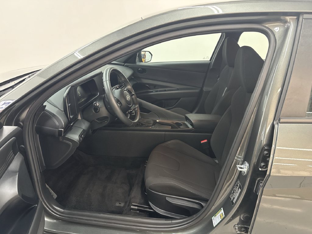 Used 2026 Gray Hyundai SEL Sport image 12