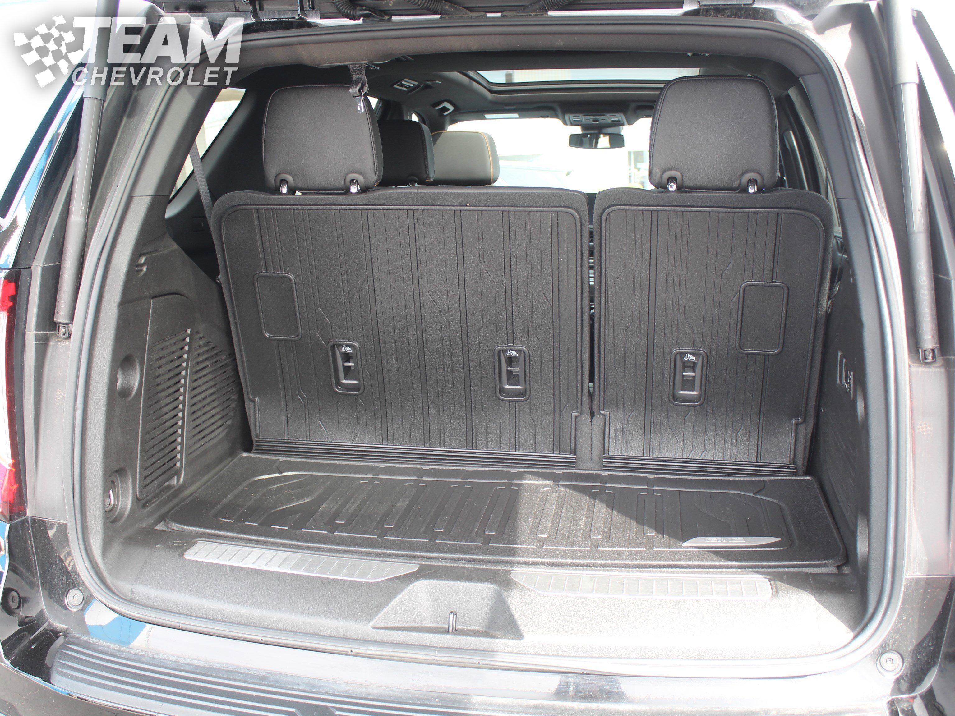 2023 GMC Yukon AT4 - Photo 30