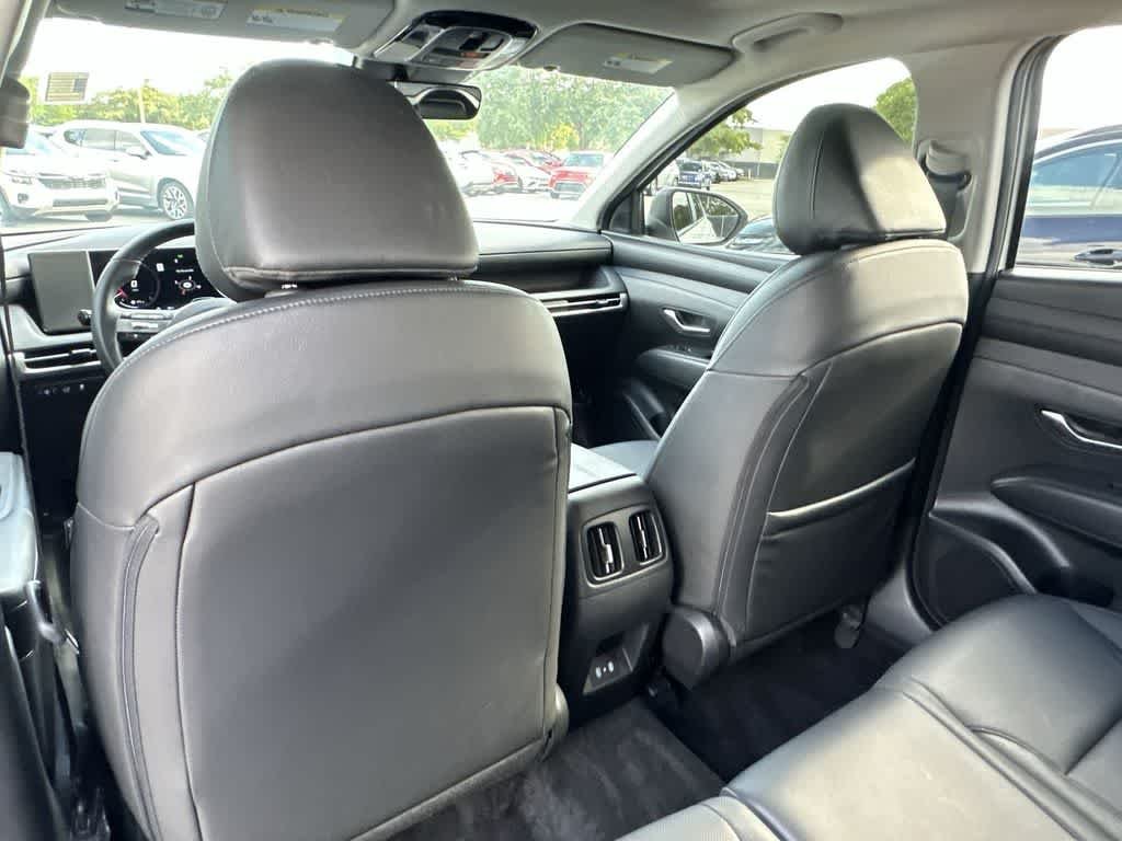 Used 2025 Serenity White Pearl Hyundai SEL Convenience image 23