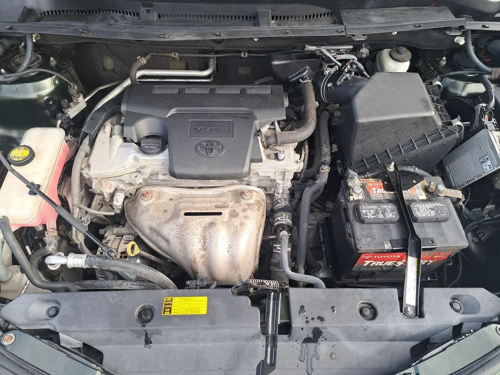 Used 2013 Green Toyota Limited image 40