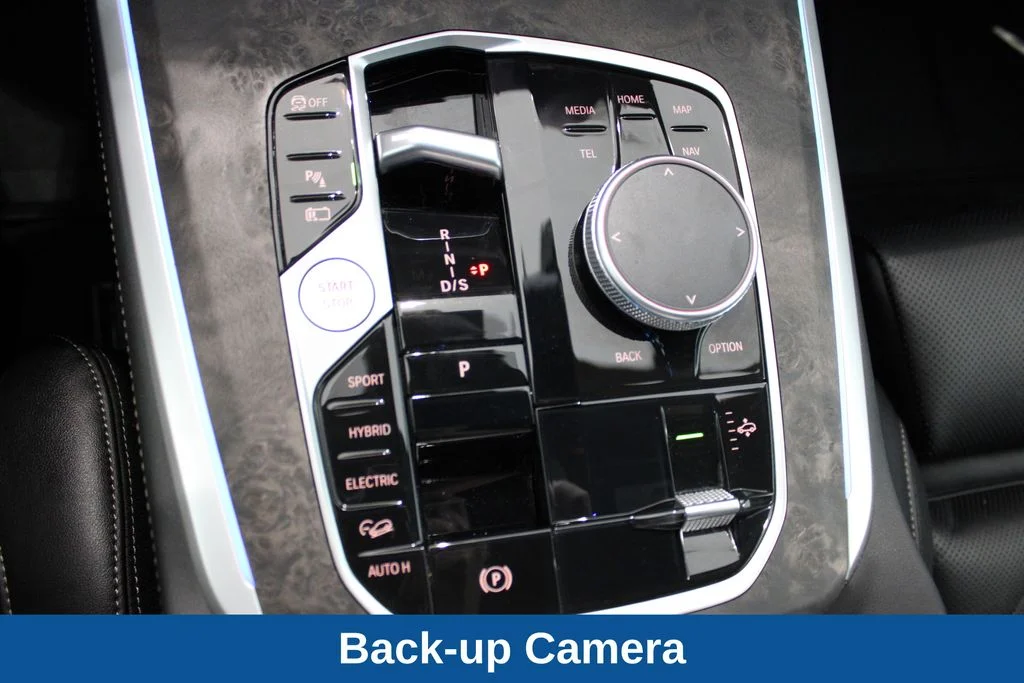 Used 2025 Gray BMW xDrive50e image 18