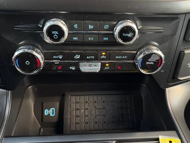 Used 2024 White Ford XLT image 29