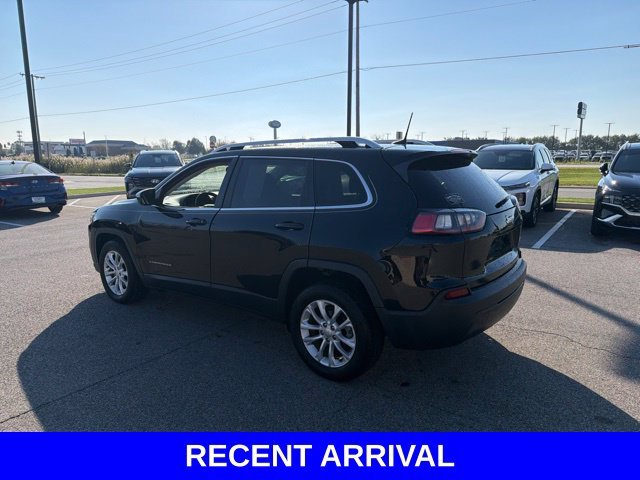 Used 2019 Diamond Black Jeep Latitude image 13