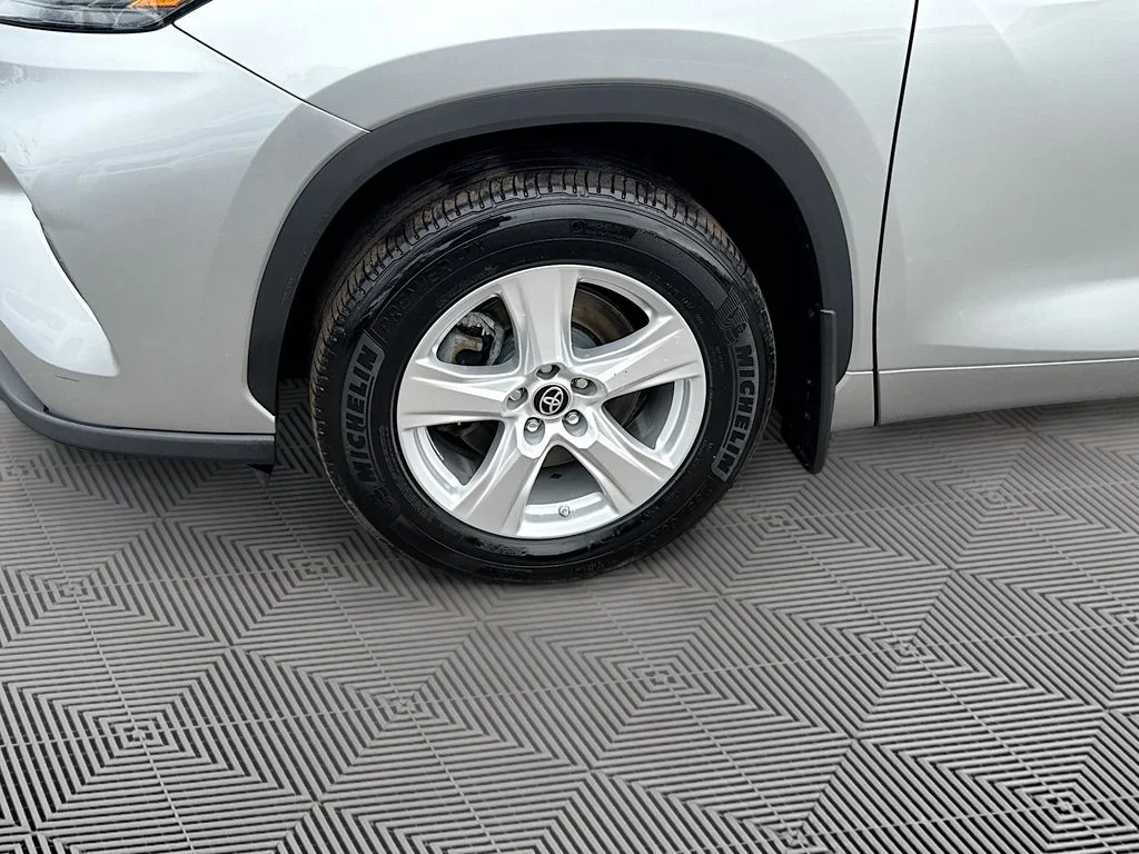Used 2024 Silver Toyota LE image 35
