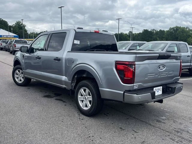 New 2026 Iconic Silver Metallic Ford XLT image 4