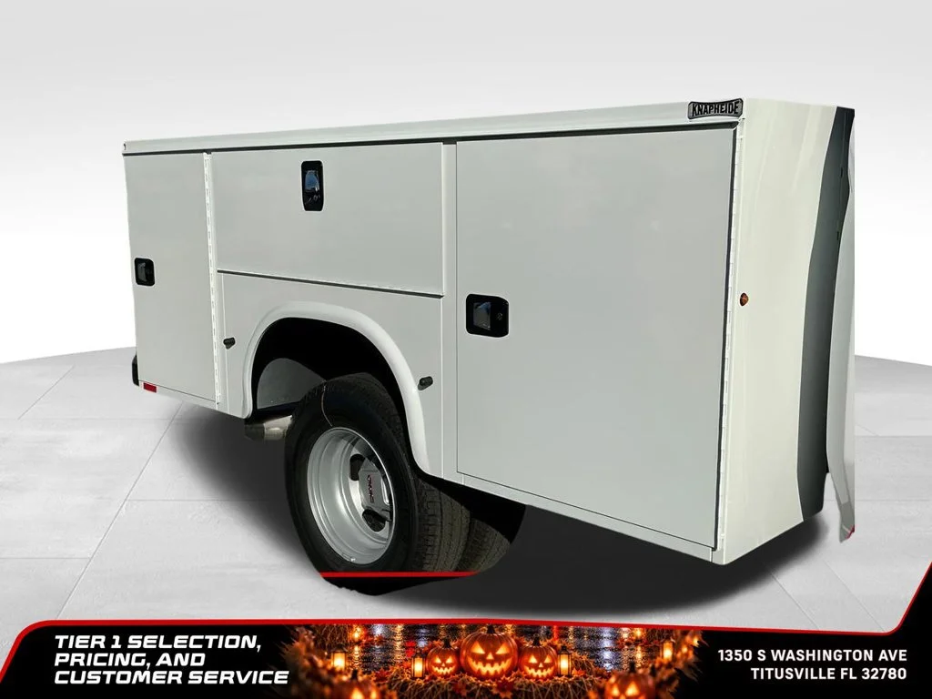 New 2026 Summit White GMC Pro image 5