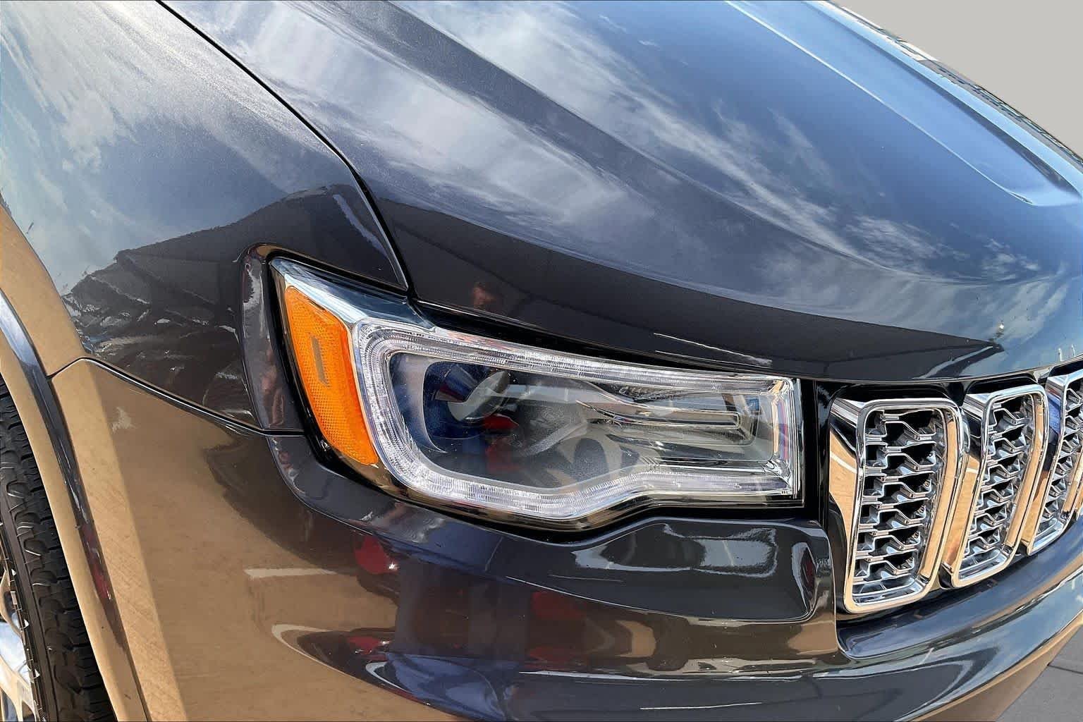 Used 2020 Granite Crystal Metallic Clearcoat Jeep Overland image 26