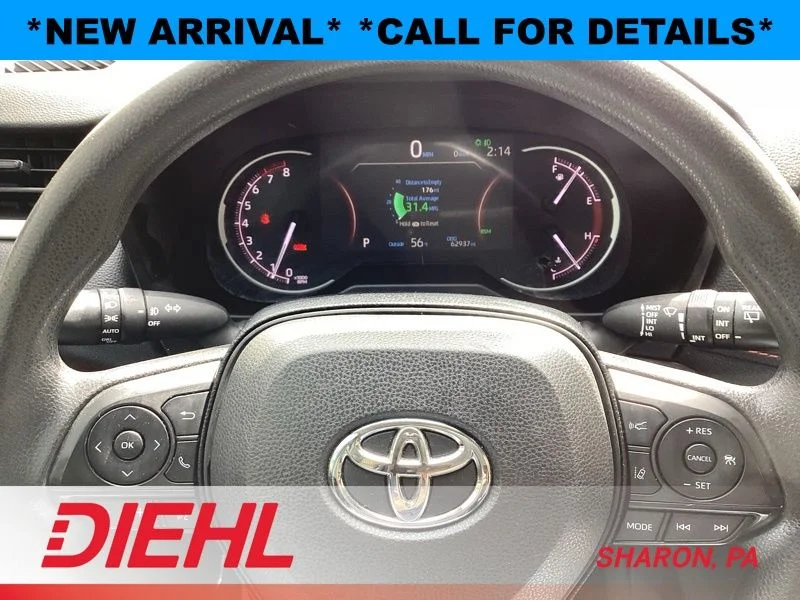 Used 2019 Blue Toyota Adventure image 24