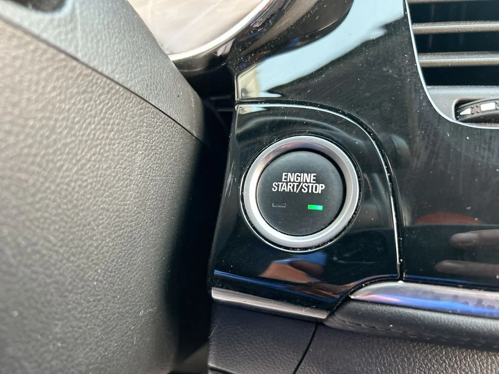 Used 2022 White Buick Preferred image 20