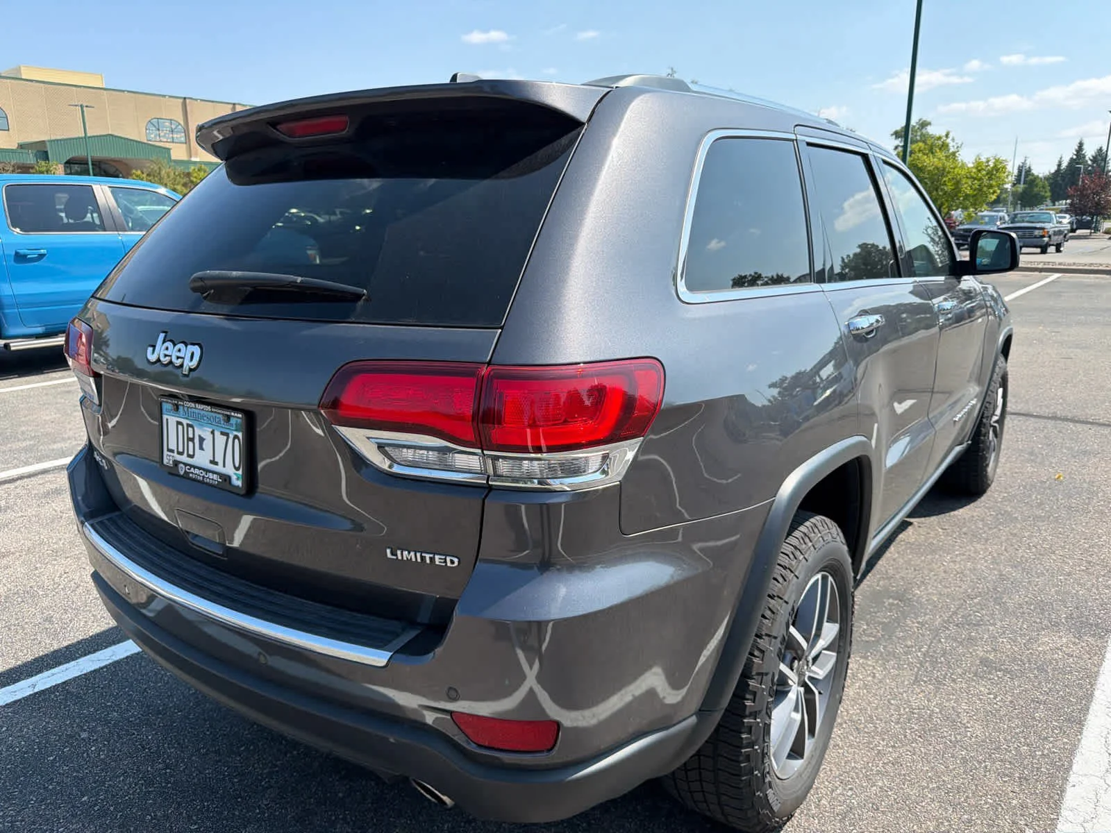 Used 2021 Granite Crystal Metallic Clearcoat Jeep Limited image 5