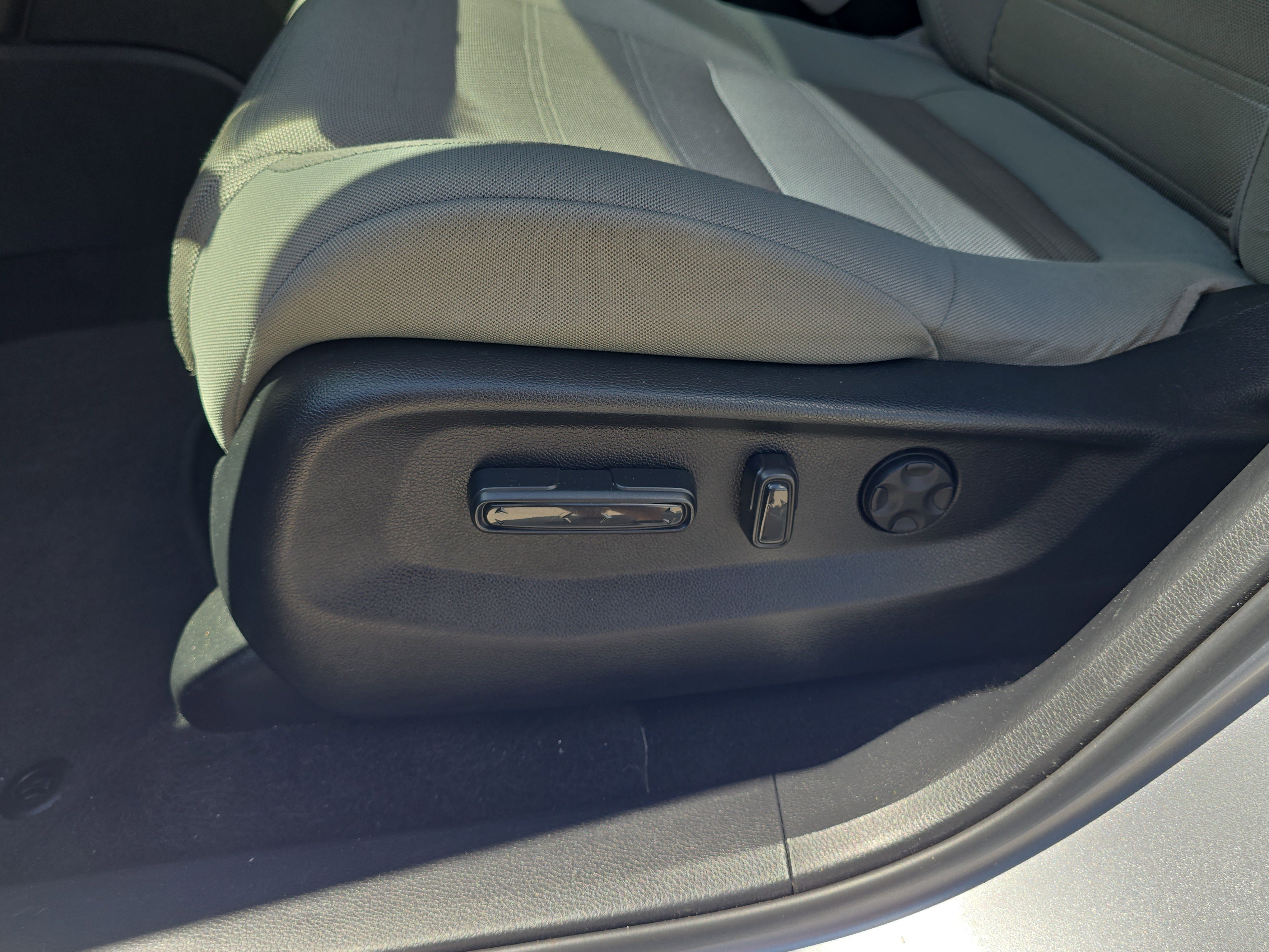 Used 2019 Lunar Silver Metallic Honda EX image 20
