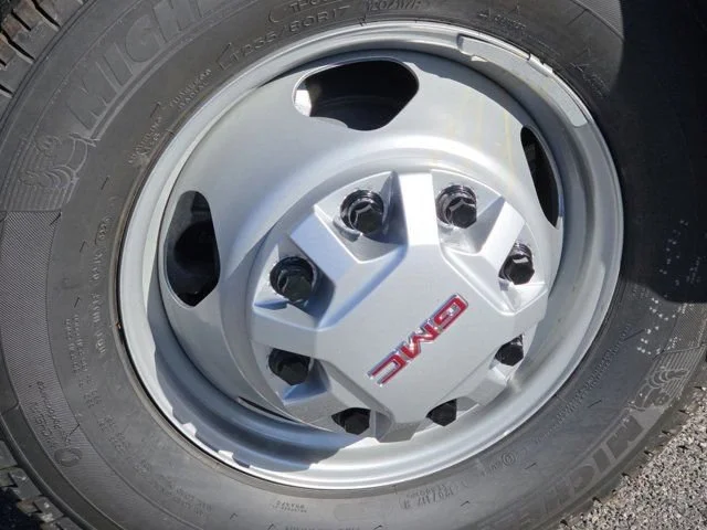 2025 GMC Sierra 3500HD Pro - Photo 13