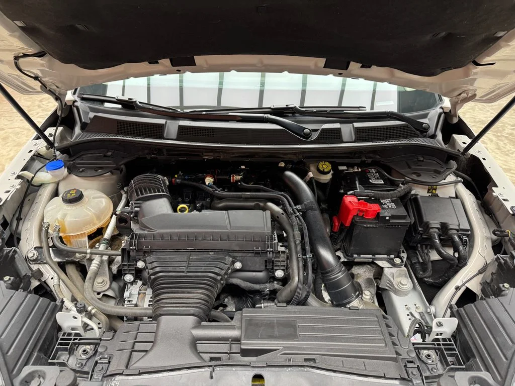 Used 2023 Pearl Metallic Lincoln Standard image 26