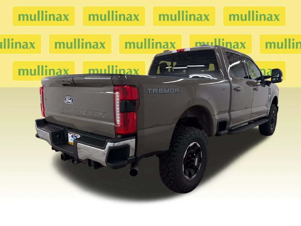 New 2027 Gray Ford Lariat Tremor image 3