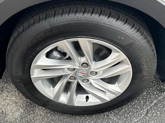 New 2026 Summit White Buick Preferred image 18
