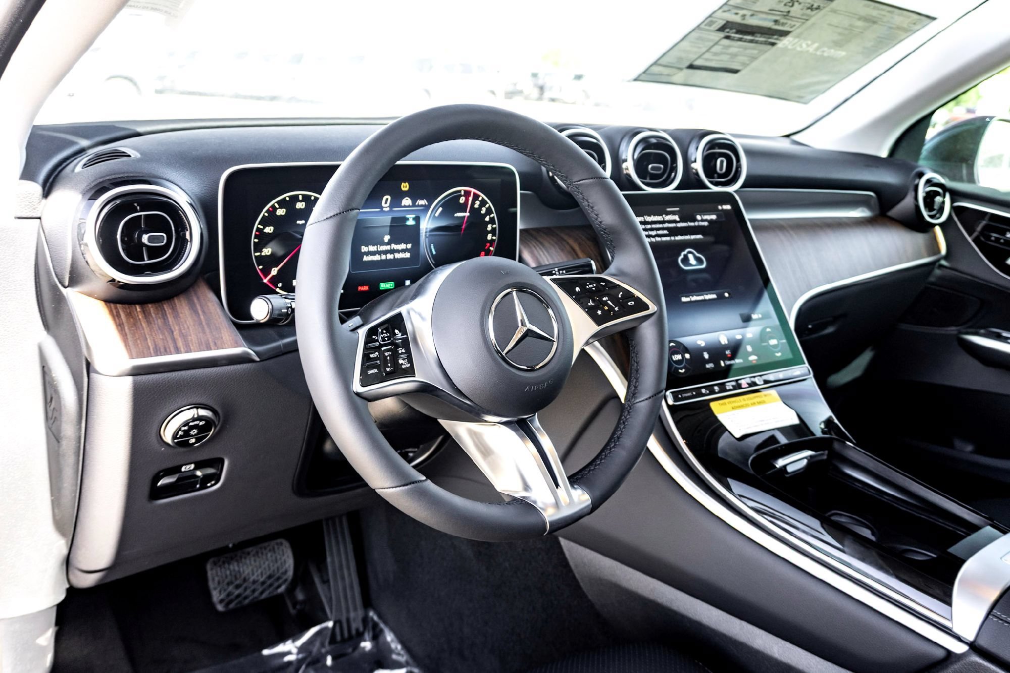 2025 Mercedes-Benz GLC Base - Photo 37