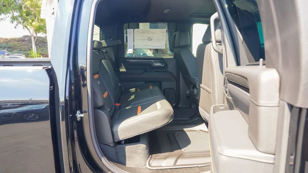 2026 GMC Sierra 2500HD AT4 - Photo 10