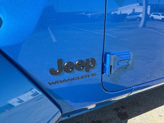 2025 Jeep Wrangler 4-Door Sahara - Photo 19