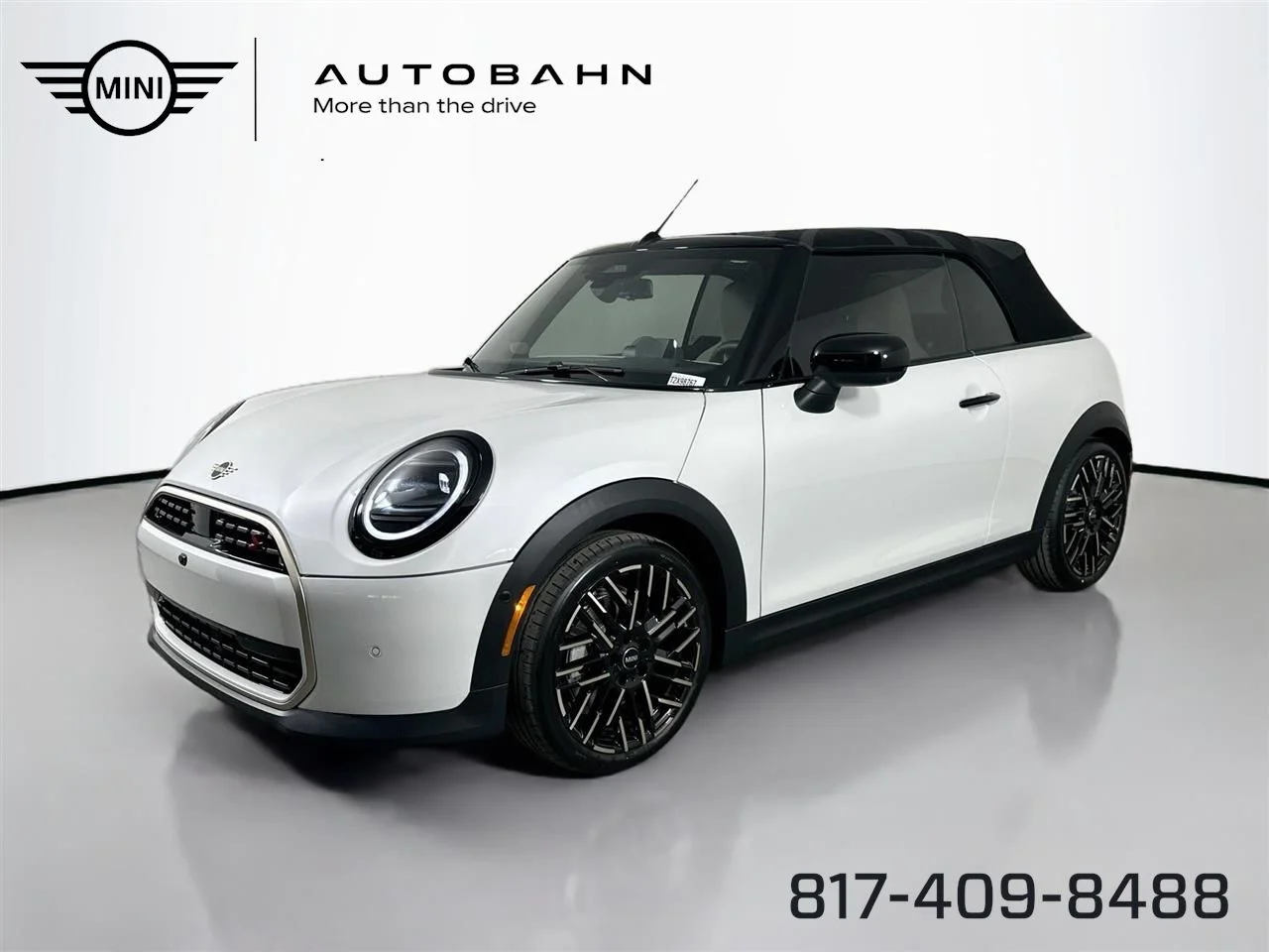 2026 MINI Convertible Cooper S's photo