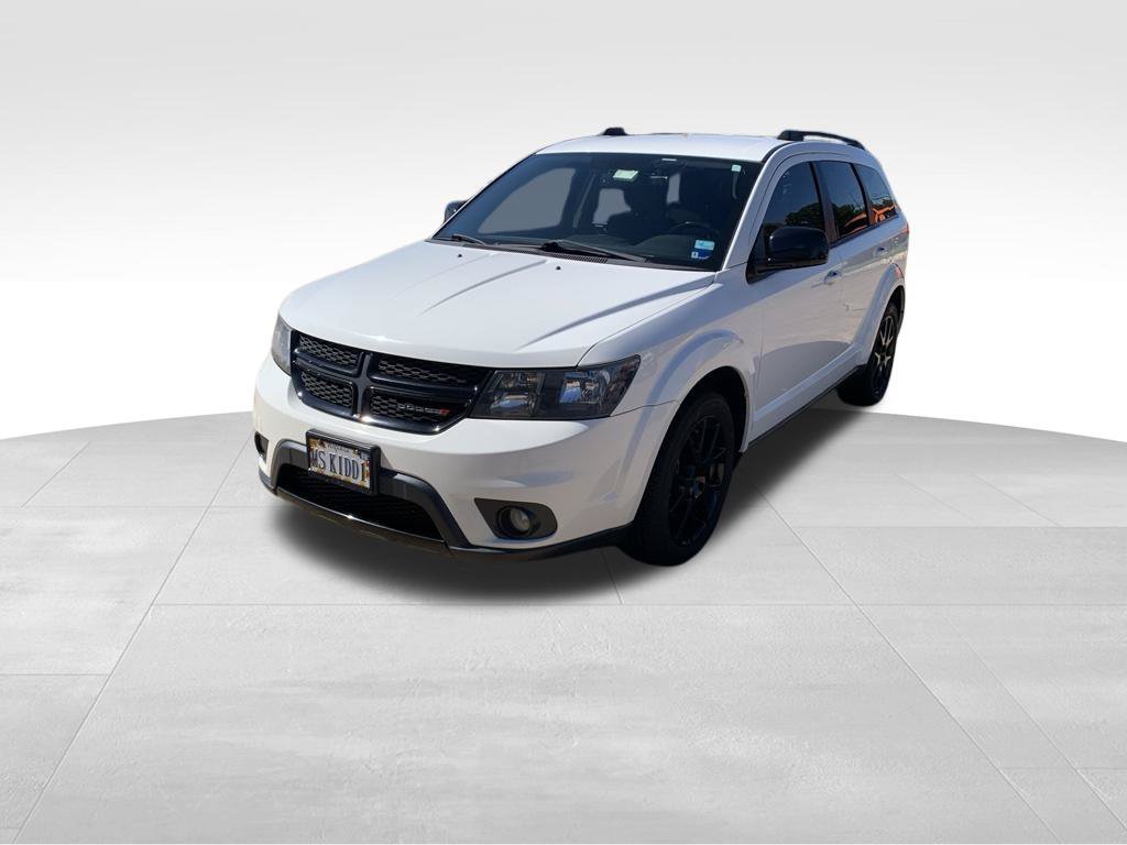 Used 2017 White Dodge SXT image 3