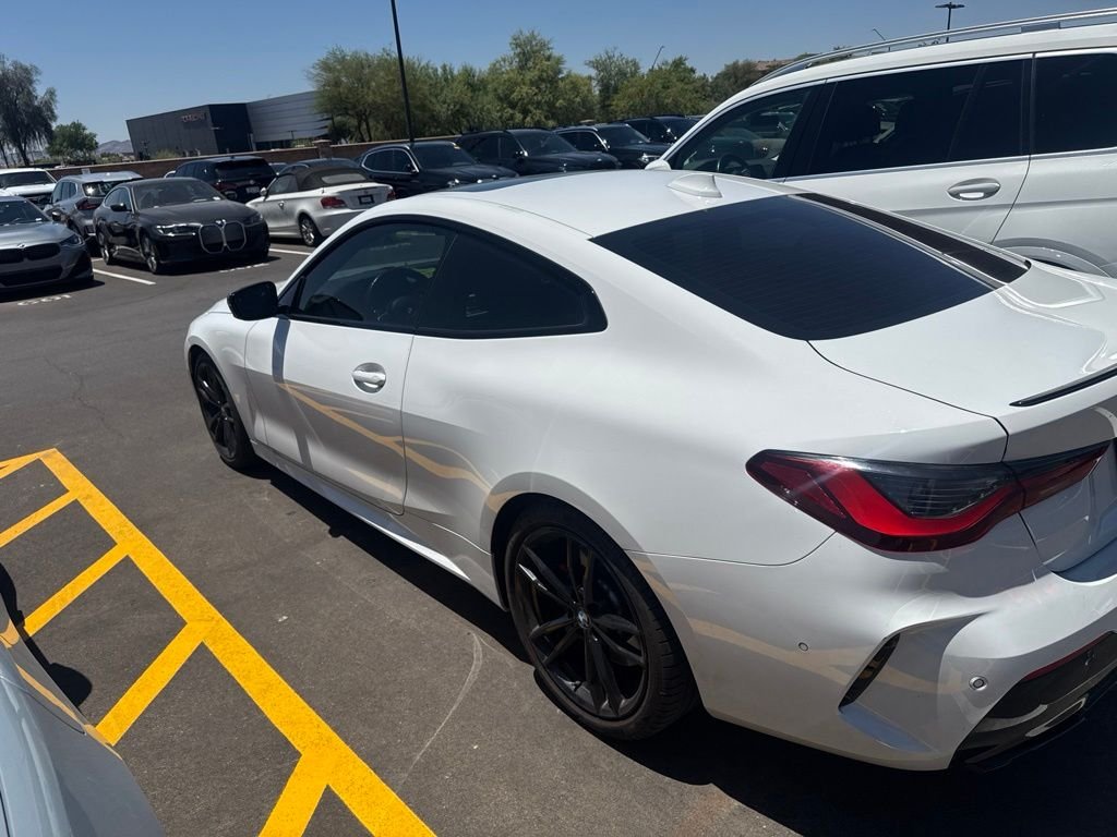 Used 2023 Alpine White BMW M440i image 4