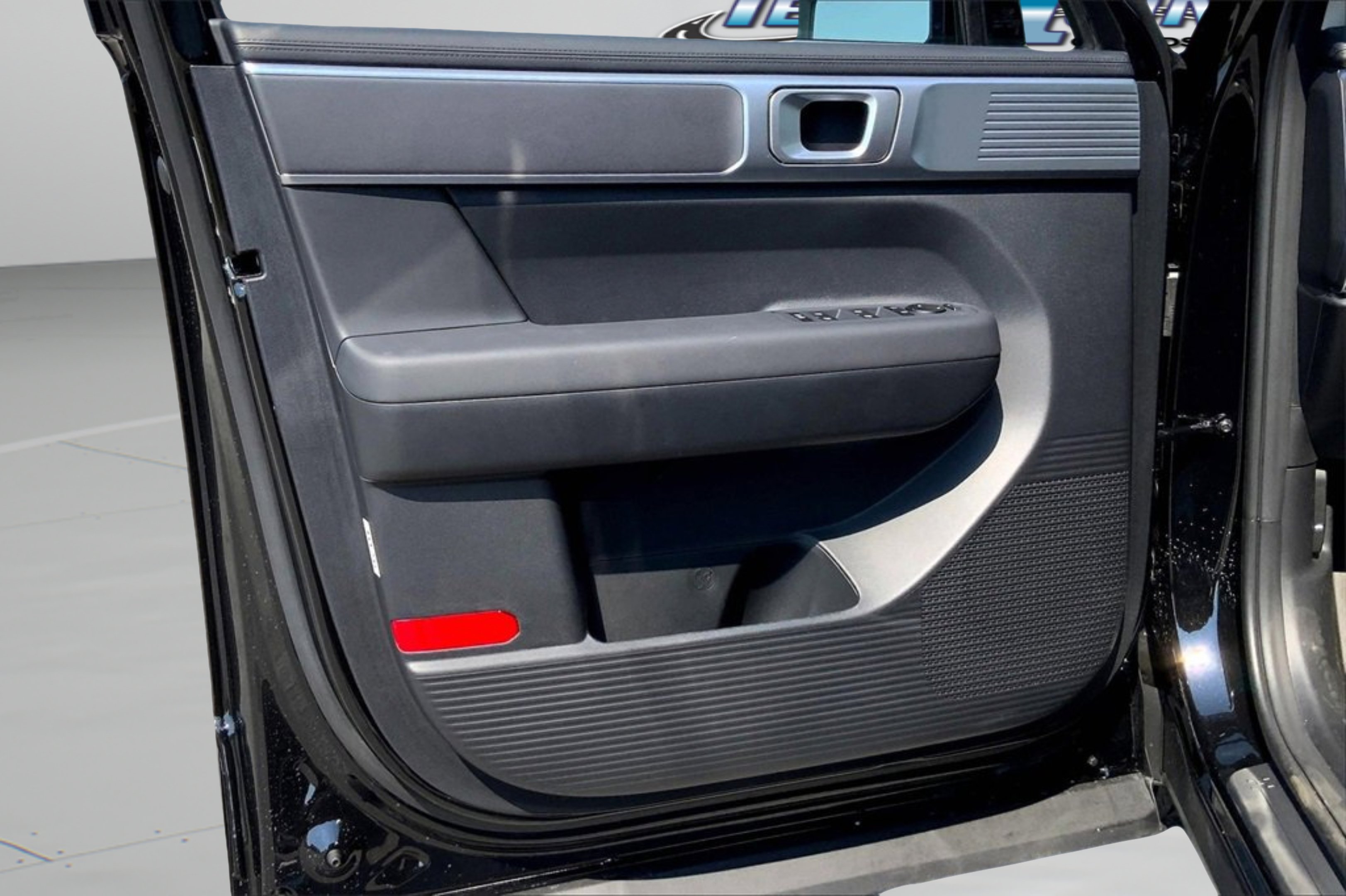 New 2026 Phantom Black Hyundai SE FWD image 19