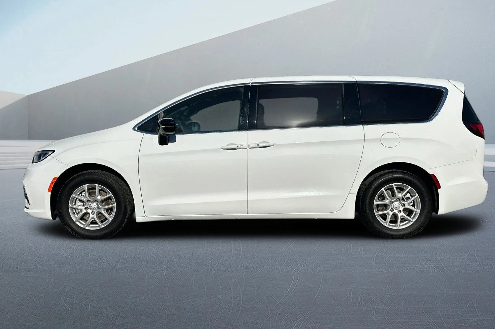 Used 2025 Bright White Clearcoat Chrysler Select image 7
