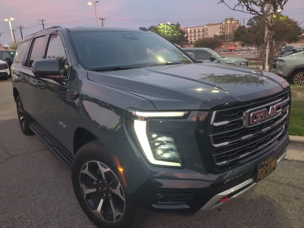 Used 2025 Midnight Pine GMC AT4 image 4