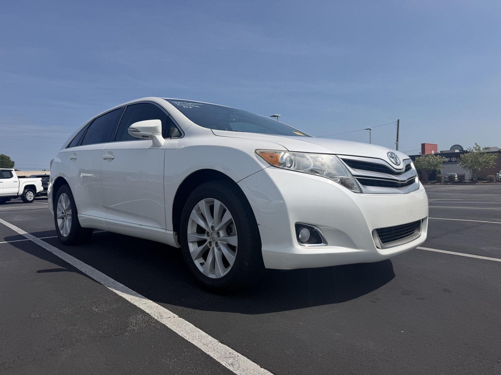 Used 2015 Blizzard Pearl Toyota LE image 3