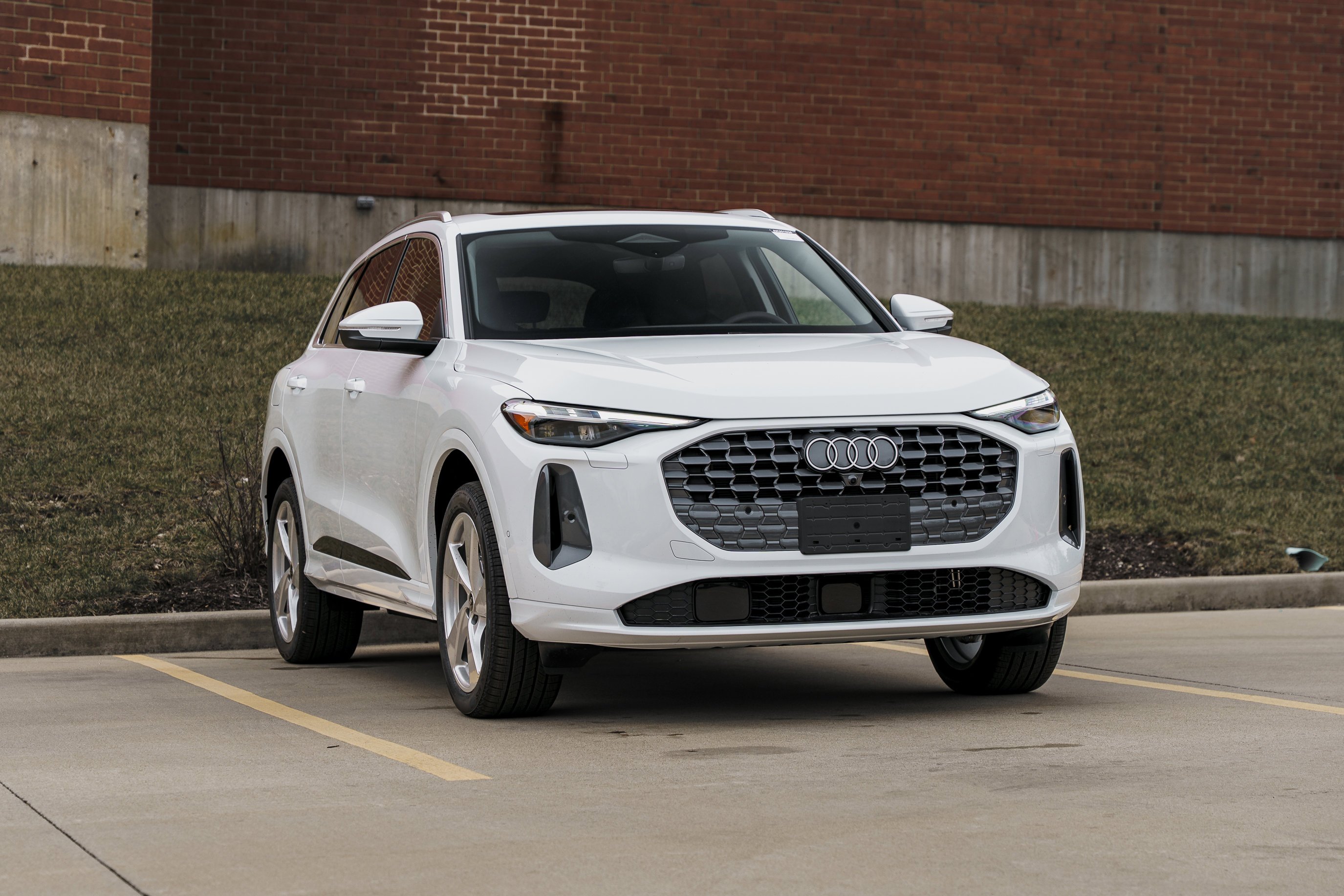 2025 Audi New Q5 Premium Plus