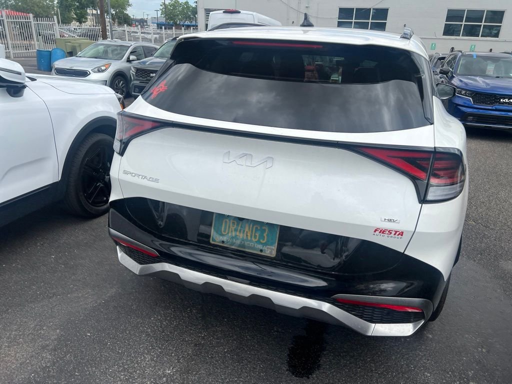 Used 2025 White Kia SX-Prestige image 11
