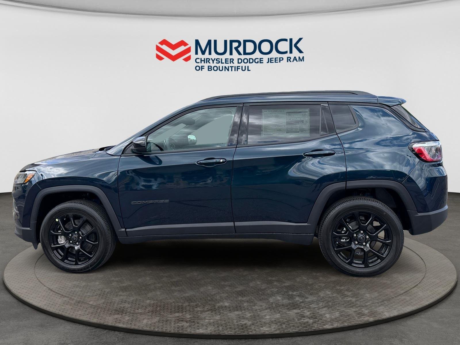 New 2026 Fathom Blue Pearl-Coat Exterior Paint Jeep Latitude Altitude image 2
