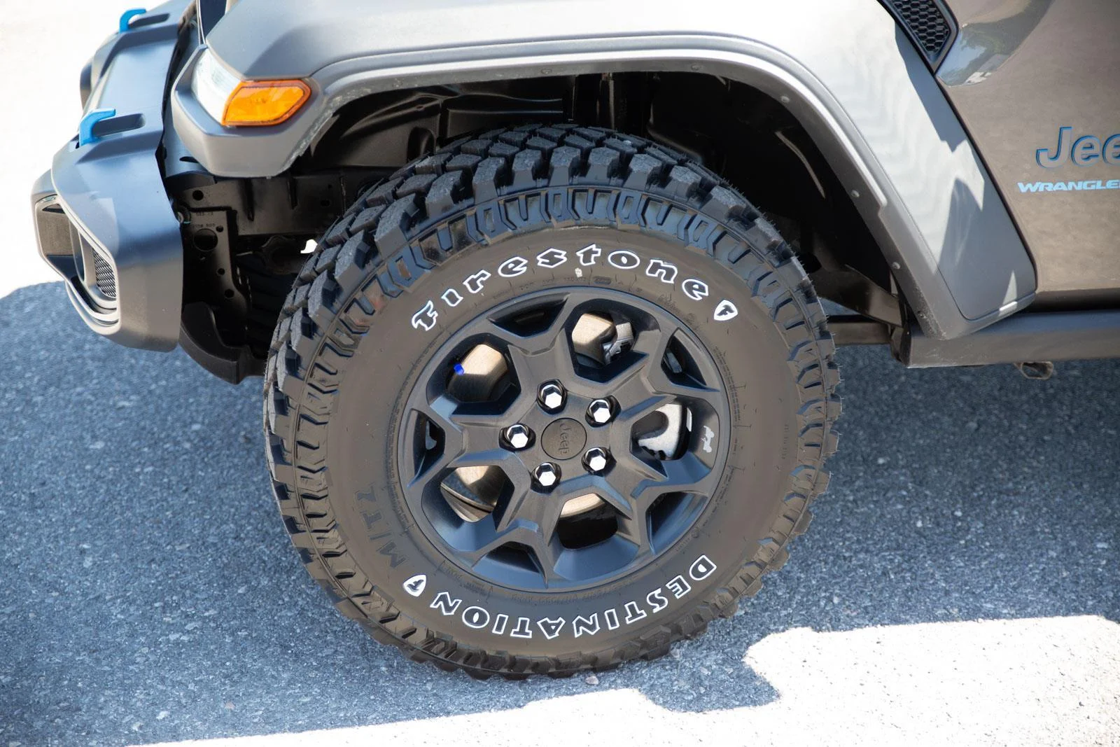 Used 2023 Granite Crystal Metallic Clearcoat Jeep SW image 9