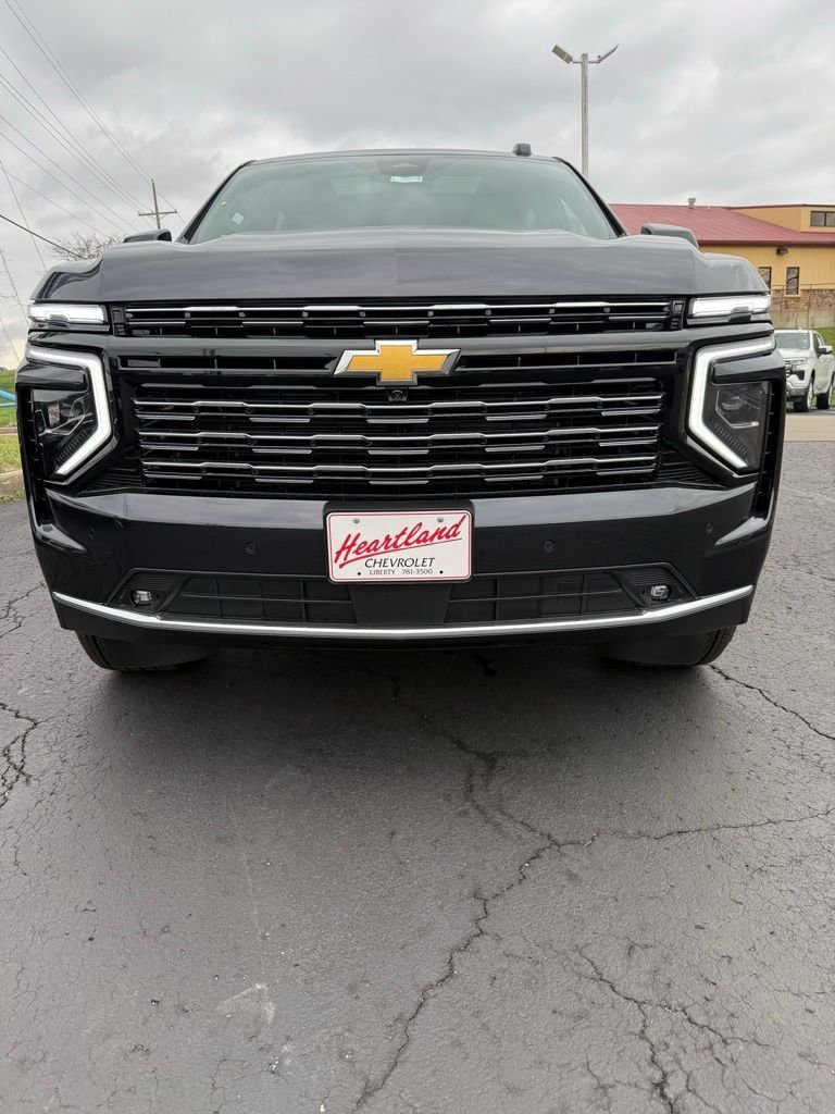 2026 Chevrolet Suburban High Country - Photo 3