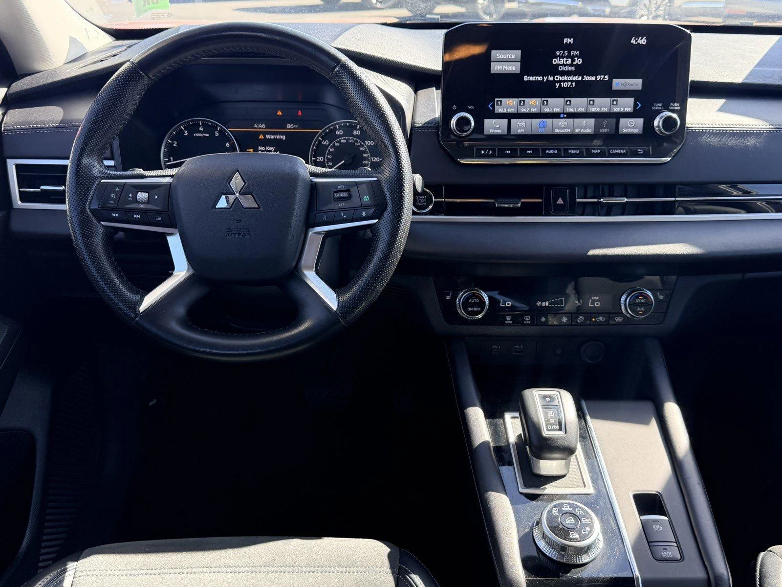 Used 2024  Mitsubishi SE image 14