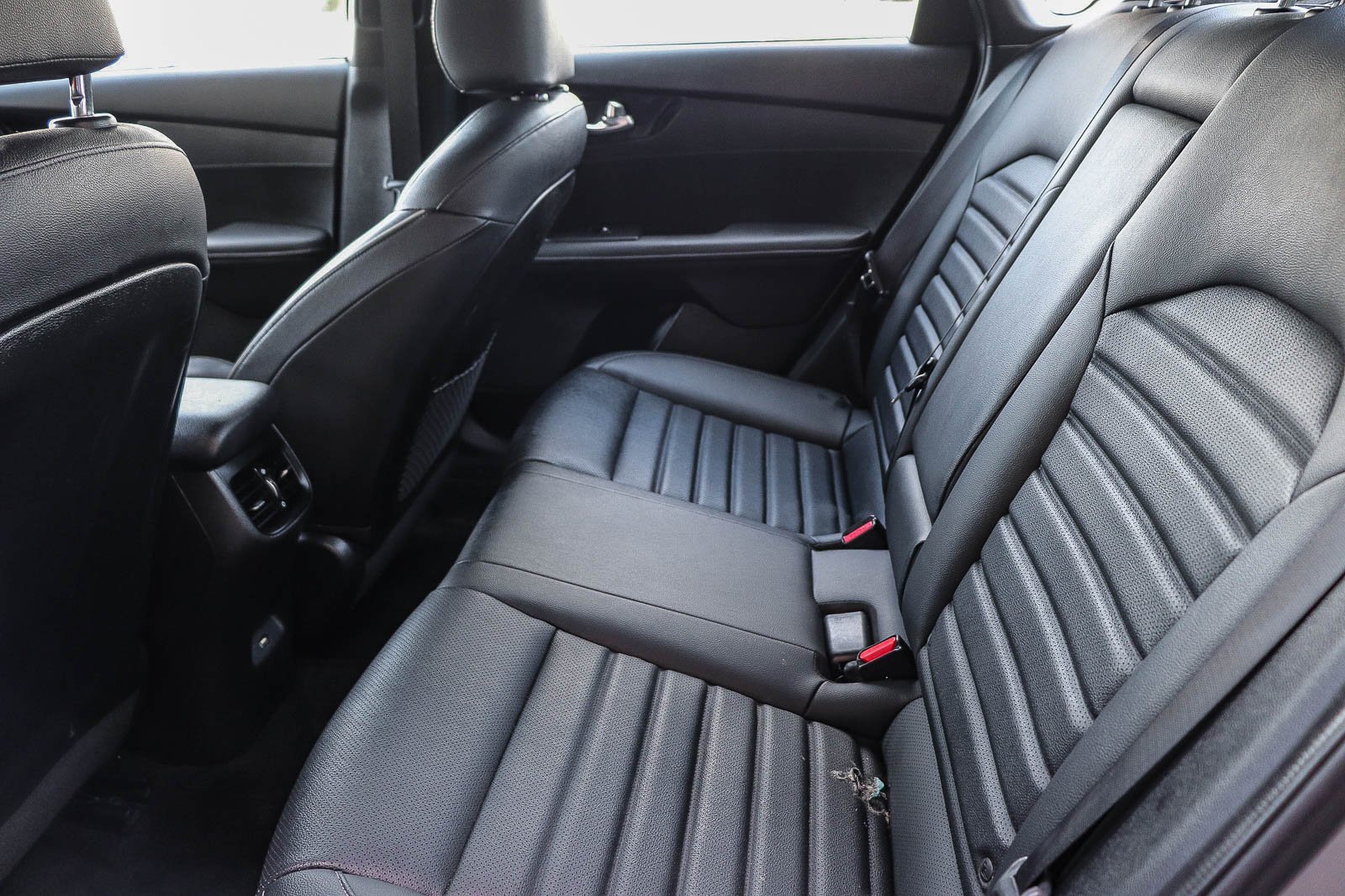 Used 2023 Steel Gray Kia GT-Line image 21
