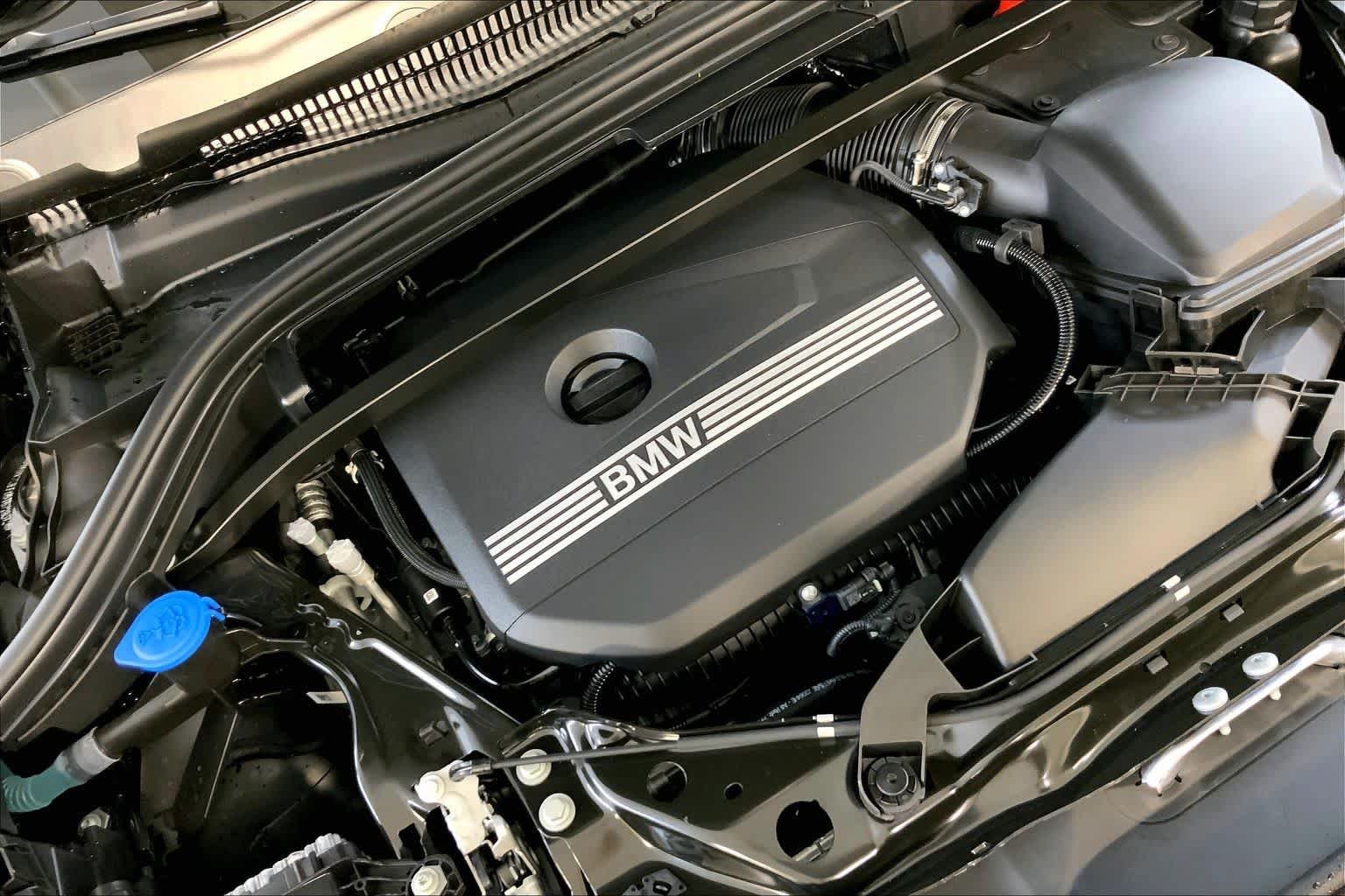 New 2026 Jet Black BMW xDrive28i image 17