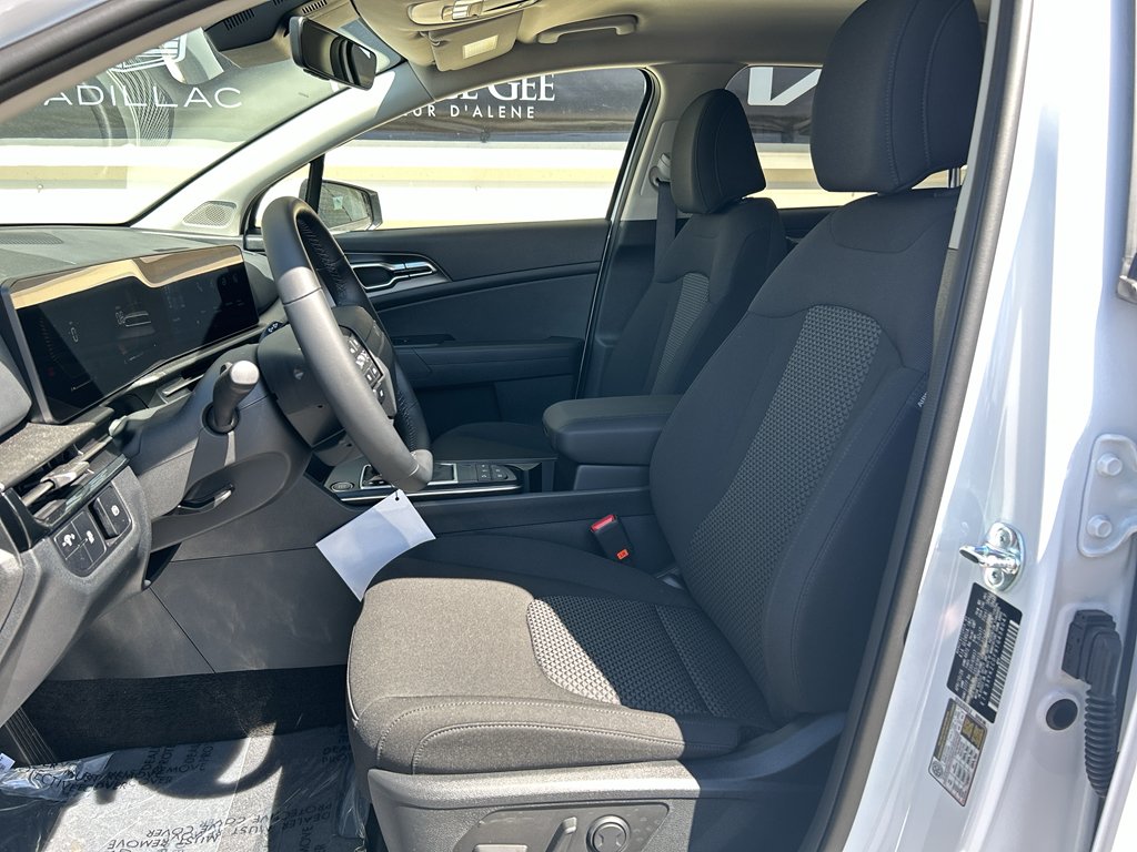 New 2026 Glacial White Pearl Kia LX image 11