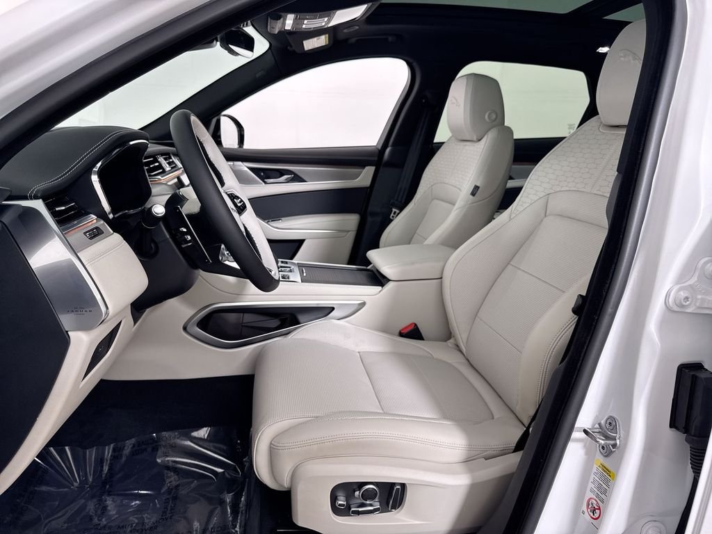 2026 Jaguar F-Pace R-Dynamic S - Photo 11