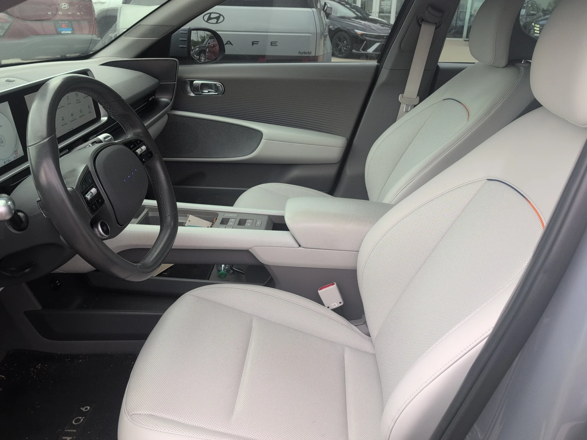 Used 2023 Transmission Blue Hyundai SEL image 10