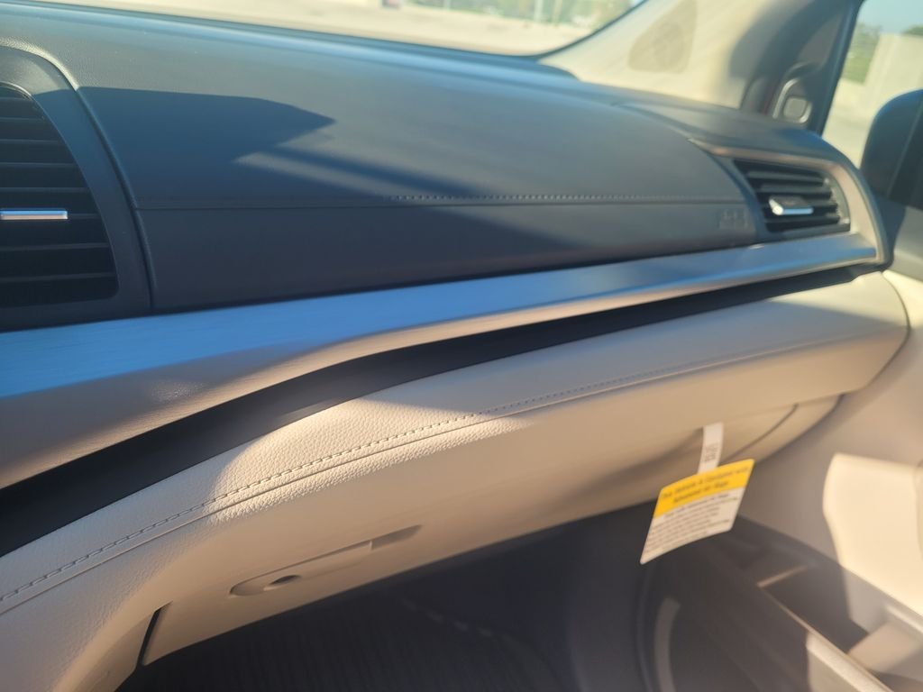 2026 Honda Odyssey EX-L - Photo 13